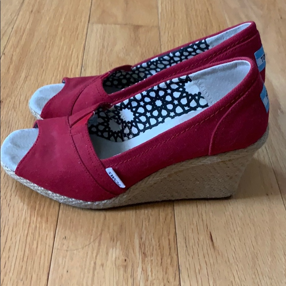 Red Toms wedges size 7.5